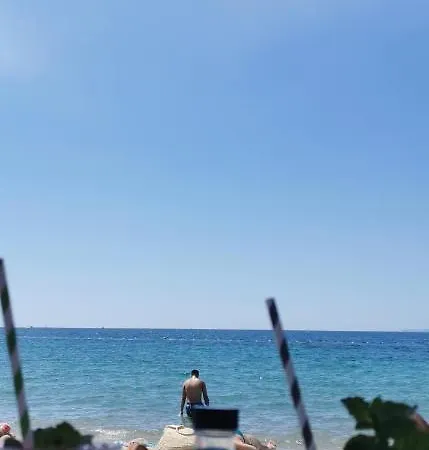 Πλωτό κατάλυμα Jolis Voiliers De 6m Pour Experience Insolite Sur Port Et Port Santa Lucia St Raphael Fréjus
