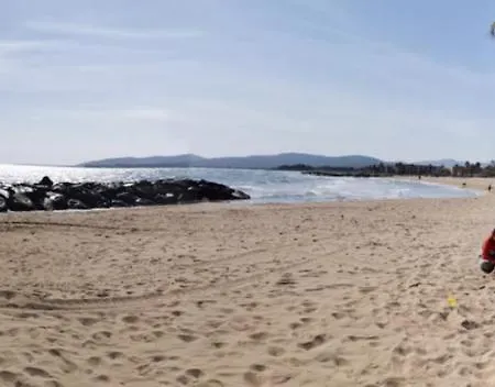 Πλωτό κατάλυμα Jolis Voiliers De 6m Pour Experience Insolite Sur Port Et Port Santa Lucia St Raphael